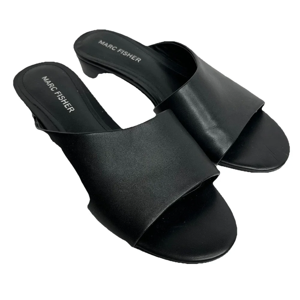 Marc Fisher Leather Slides Sandals Black Women's 6 Luxury Resort Boho Casual